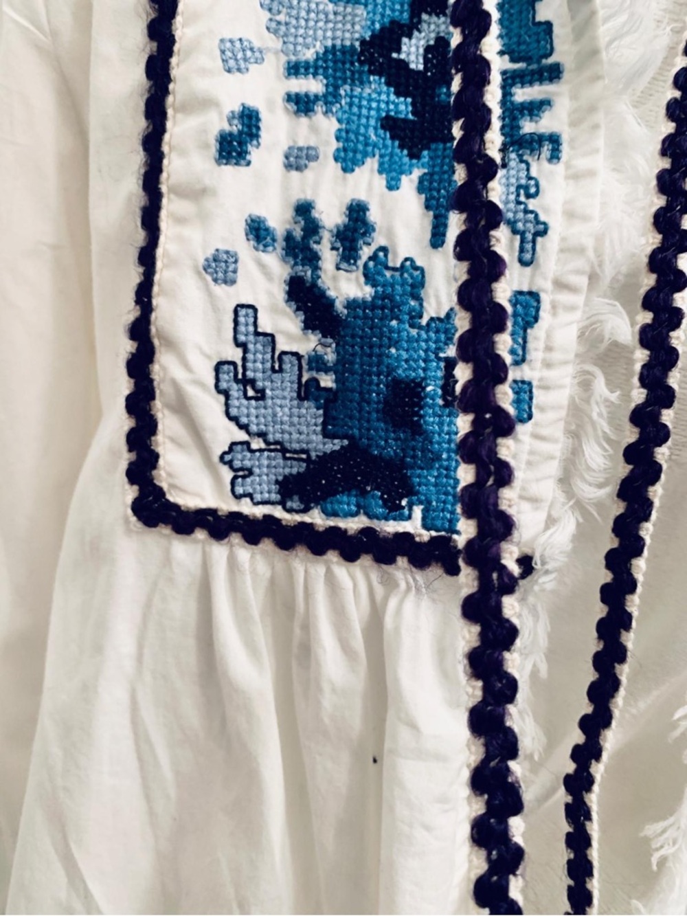 Zara White Top with Blue Embroidered Detail - Picture 12 of 13
